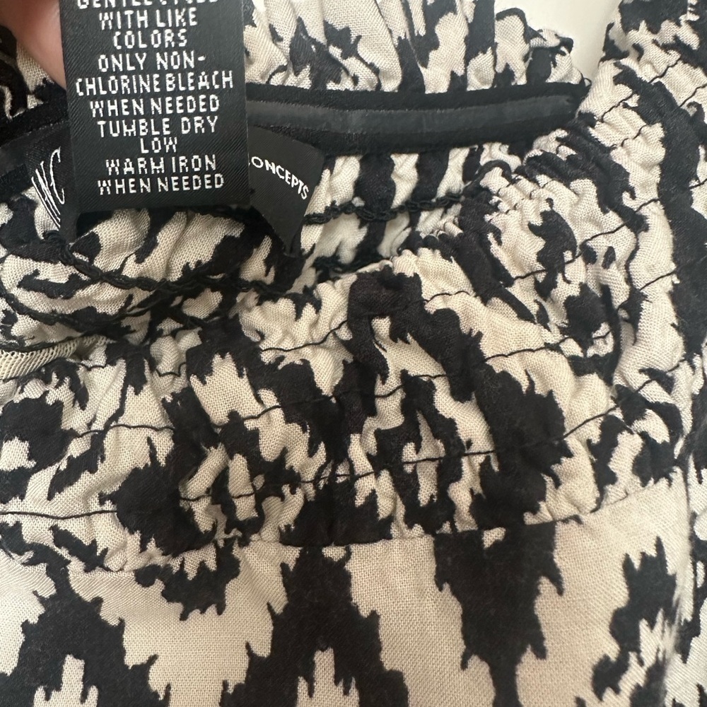INC International Concepts Black and Cream Geometric Jumpsuit size L - Picture 4 of 4